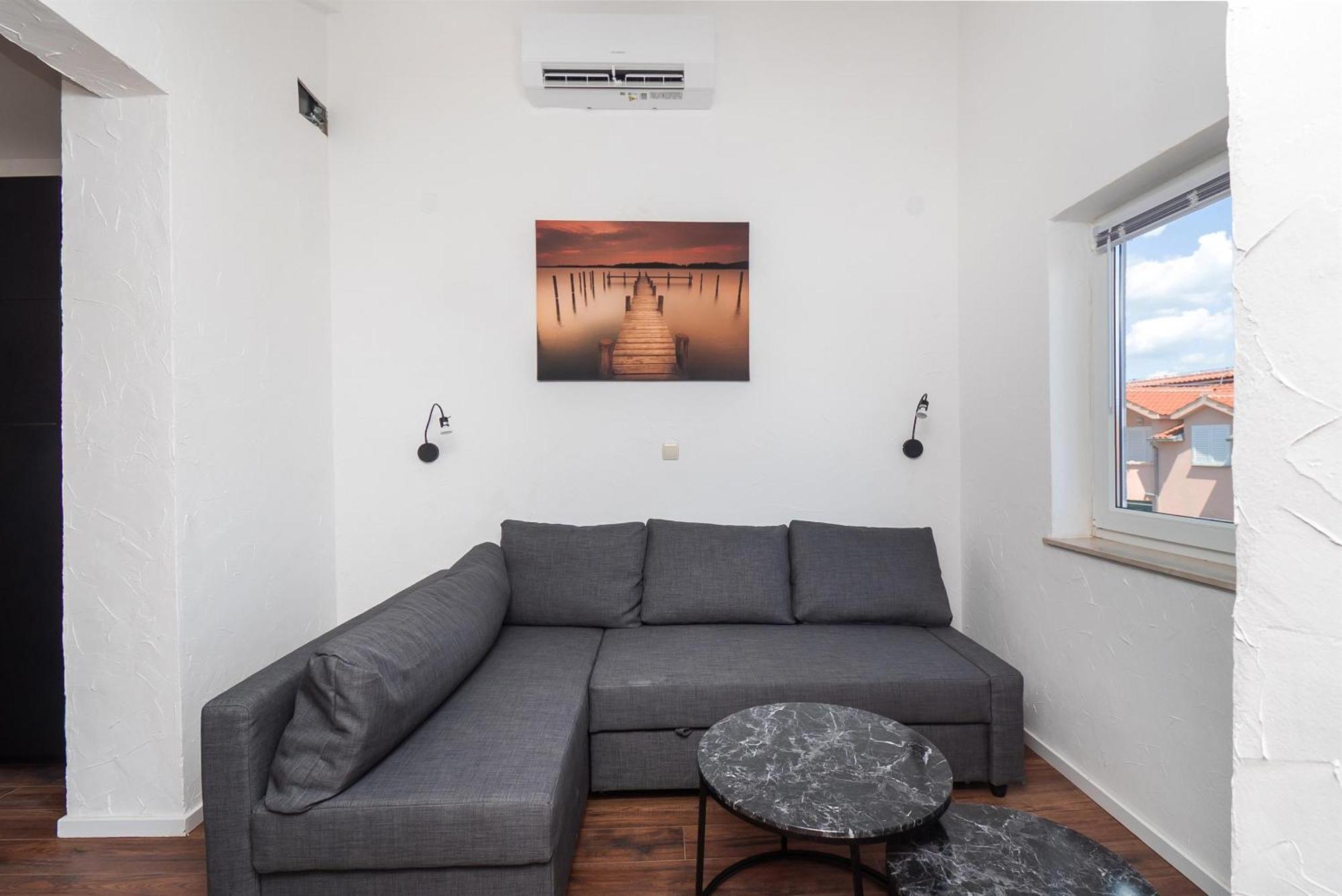 Apartments And Rooms Mladen Vodice Room photo